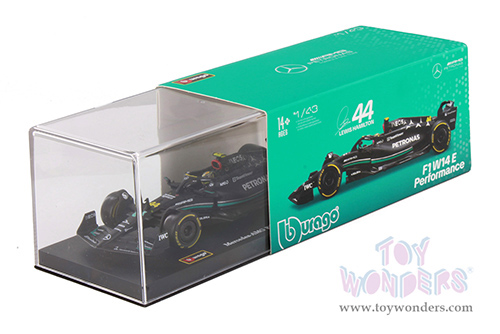 Bburago Formula Racing - Mercedes AMG Petronas F1 Team #44 Lewis Hamilton with Driver Formula One F1 W14 E Performance (2023) (1/43 scale diecast model car, Black) 18-38081/44