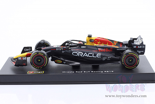 Bburago - Oracle Red Bull Racing RB19 #1 Max Verstappen with Driver Formula One F1 (2023) (1/43 scale diecast model car, Black) 18-38083/1