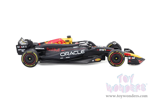 Bburago - Oracle Red Bull Racing RB20 #1 Max Verstappen with Driver Formula One F1 (2024) (1/43 scale diecast model car, Black) 18-38098/1