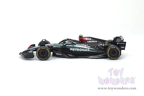 Bburago Formula Racing - Mercedes AMG Petronas F1 Team #44 Lewis Hamilton Formula One F1 W15 E Performance (2024) (1/43 scale diecast model car, Black) 18-38208/44