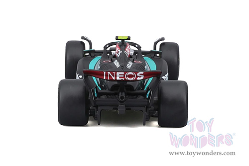 Bburago Formula Racing - Mercedes AMG Petronas F1 Team #44 Lewis Hamilton Formula One F1 W15 E Performance (2024) (1/43 scale diecast model car, Black) 18-38208/44