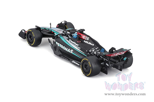 Bburago Formula Racing - Mercedes AMG Petronas F1 Team #63 George Russell with Driver Formula One F1 W15 E Performance (2024) (1/43 scale diecast model car, Black) 18-38209/63