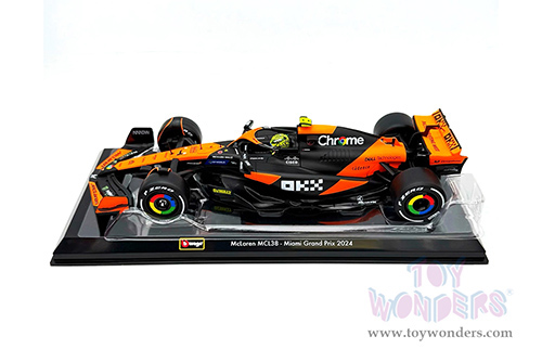 Bburago Formula Racing - Formula One F1 Assorted Racing Cars with Driver (1/24 scale diecast model car, Asstd.) 18-60060