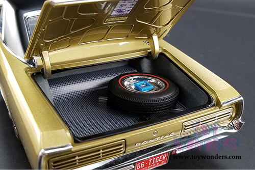 Acme - Pontiac Tiger Gold GTO Hardtop (1966, 1/18 scale diecast model car, Gold) 1801208