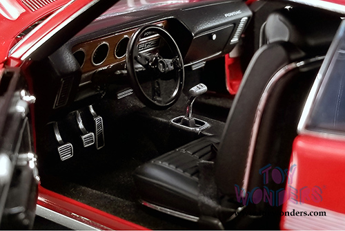 Acme - Pontiac&reg; LeMans GTO Hardtop (1972, 1/18 scale diecast model car, Cardinal Red) 1801210