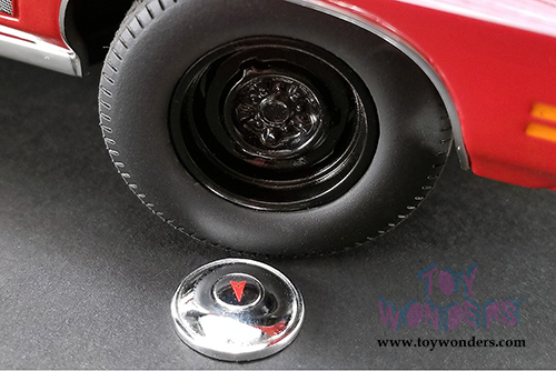 Acme - Pontiac&reg; LeMans GTO Hardtop (1972, 1/18 scale diecast model car, Cardinal Red) 1801210