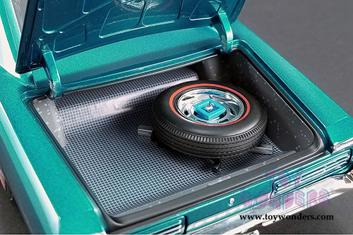 Acme - Pontiac&reg; GTO&trade; Hard Top (1966, 1/18 scale diecast model car, Turquoise) 1801212