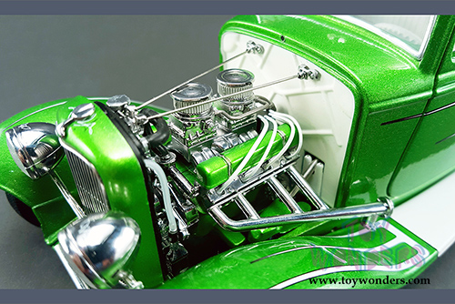 Acme - Grand National Deuce Series Ford 3-Window Coupe Release No. 6 (1932, 1/18 scale diecast model car, Green) 1805011