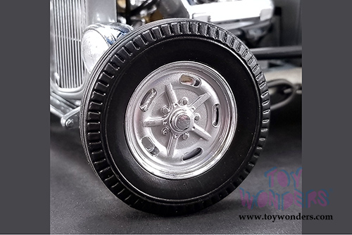 Acme -  Hammered Steel Ford 5 Window Hot Rod Coupe (1932, 1/18 scale diecast model car, Steel) 1805013