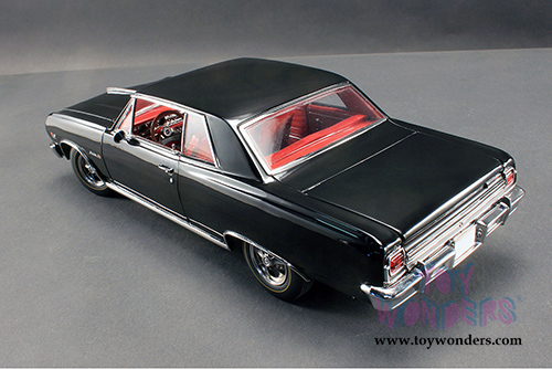 Acme - Chevrolet&reg; Chevelle&reg; Z16 (Malibu SS 396) Hardtop (1965, 1/18 scale diecast model car, Black)  1805301