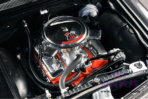 Acme - Chevrolet&reg; Chevelle&reg; Z16 (Malibu SS 396) Hardtop (1965, 1/18 scale diecast model car, Black)  1805301