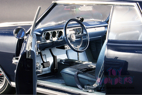 Acme - Chevelle&trade; Malibu&trade; SS Hardtop (1965, 1/18 scale diecast model car, Blue) 1805302