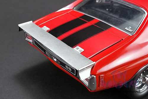 Acme - Drag Outlaws | Chevrolet&reg; Chevelle&reg; SS Hardtop (1970, 1/18 scale diecast model car, Red) 1805511