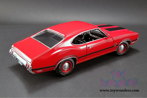 Acme - Oldsmobile&reg; 442 W-30 Hardtop (1970, 1/18 scale diecast model car, Matador Red) 1805608