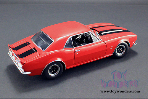 Acme - Camaro&reg; 427 Hardtop (1967, 1/18 scale diecast model car, Red) 1805711