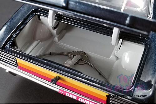 Acme - Plymouth Barracuda Trans Am #42 "Swede Savage" Hardtop (1970, 1/18 scale diecast model car, Dark Blue) 1806103