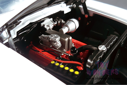 Acme - Fireball Roberts #22 Chevrolet&reg; Bel Air&reg; Hardtop (1957, 1/18 scale diecast model car, White) 1807002