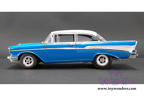 Acme - Chevrolet&reg; Bel Air&reg; Hot Rod Hardtop (1957, 1/18 scale diecast model car, Harbor Blue) 1807004