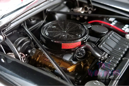 Acme - Oldsmobile&reg; Super 88 Hardtop (1957, 1/18 scale diecast model car, Black) 1808004