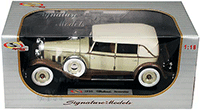 Signature Models - Packard Brewster (1930, 1/18 scale die cast model car, Beige/ Coffee) 18103F
