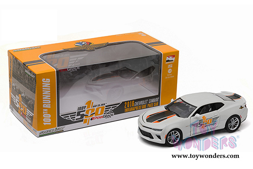 Greenlight - Chevrolet Camaro Indianapolis 500&reg; Pace Car (2016, 1/24 scale diecast model car, White) 18223