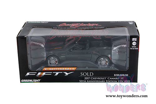 Greenlight Barrett Jackson - Palm Beach 2016 Chevrolet Camaro Convertible 50th Anniversary Vin #001 Sold for $150.000 (2017, 1/24 scale diecast model car, Black) 18232