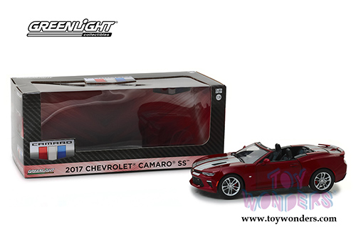 Greenlight - Chevrolet&reg; Camaro&reg; SS&trade; Convertible (2017, 1/24 scale diecast model car, Garnet Red Tintcoat) 18245