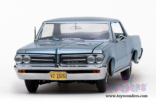 Sun Star USA - Pontiac GTO Hard Top (1964, 1/18 scale diecast model car, Yorktown Blue) 1826BU