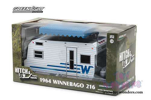 Greenlight - Hitch & Tow Trailers (1/24 scale diecast model car, Asstd.) 18415/6