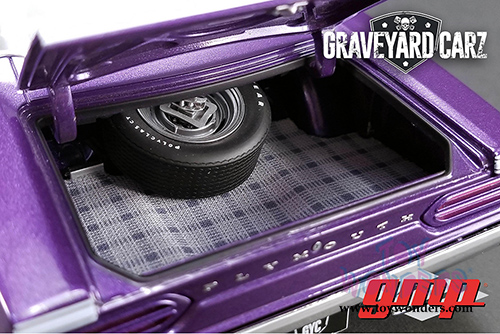 GMP - Graveyard Carz Plymouth Road Runner Hard Top (1970, 1/18 scale diecast model car, Purple) 18897