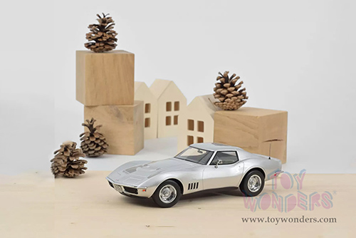 Norev - Chevrolet&reg; Corvette Coupe (1969, 1/18 scale diecast model car, Silver) 189032