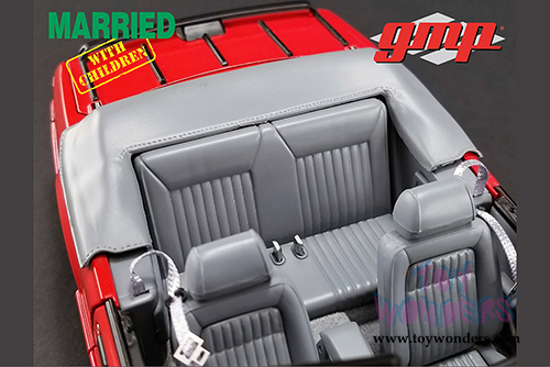 GMP - Ford Mustang 5.0 Convertible Red "Married with Children" (1987-1997) TV Series (1988, 1/18 scale diecast model car, Red) 18904