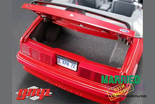 GMP - Ford Mustang 5.0 Convertible Red "Married with Children" (1987-1997) TV Series (1988, 1/18 scale diecast model car, Red) 18904