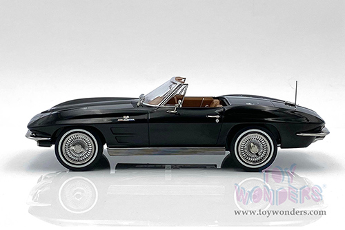 Norev - Chevrolet&reg; Corvette Stingray Cabriolet (1963, 1/18 scale diecast model car, Black) 189055