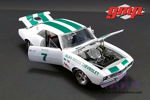 GMP - Chevrolet&reg; Trans Am Camaro&reg; Z28 #7 Allan Green Chevrolet&reg; Hardtop (1967, 1/18 scale diecast model car, White/Green) 18909