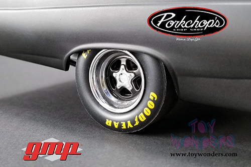 GMP - Pork Chop’s Ford Fairlane - Bootleg Hardtop (1966, 1/18 scale diecast model car, Silver) 18910