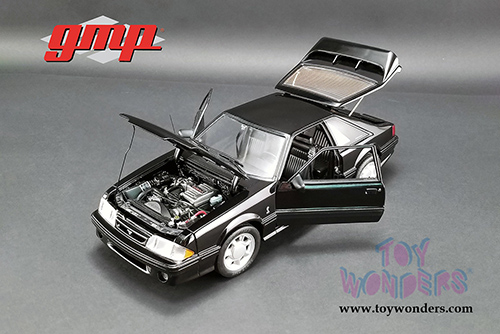 GMP - Ford Mustang Cobra Hardtop (1993, 1/18 scale diecast model car, Black) 18921