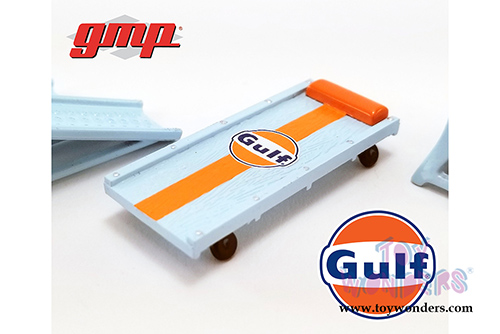 GMP - Gulf Oil Shop Tool Set 2 (1:18 Scale, Light Blue/Orange) 18942