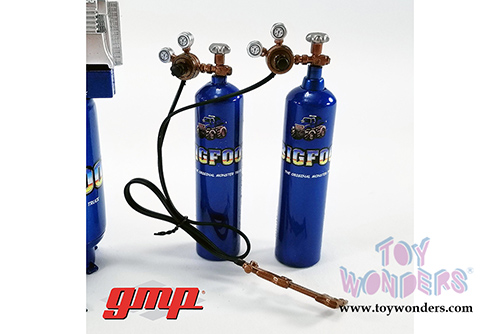 GMP - Bigfoot&reg; #1 The Original Monster Truck Shop Tool Set 1 (1:18 Scale, Blue) 18943