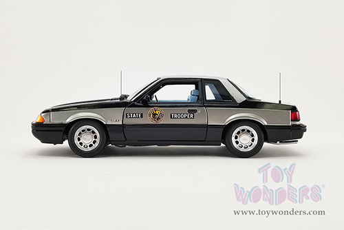 GMP - Ford Mustang 5.0 SSP - North Carolina Highway Patrol State Trooper (1993, 1/18 scale diecast model car, Black/Silver) 18976