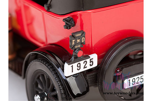 Sun Star - Ford Model T Touring Fire Chief Pickup (1925, 1/24 scale diecast model car, Red) 1902