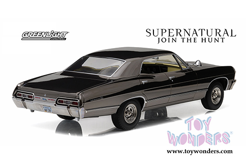 Greenlight - Artisan Supernatural (TV Series 2005) - Chevrolet Impala Sport Sedan Black Chrome Edition (1967, 1/18 scale diecast model car, Black) 19024