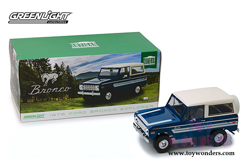 Greenlight - Artisan Ford Bronco Explorer (1976, 1/18 scale diecast model car, Dark Blue) 19035