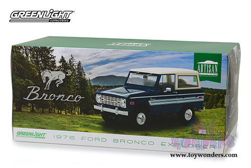 Greenlight - Artisan Ford Bronco Explorer (1976, 1/18 scale diecast model car, Dark Blue) 19035