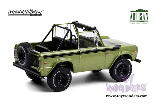 19100 Greenlight Artisan 1975 Ford Bronco Sport model diecast car