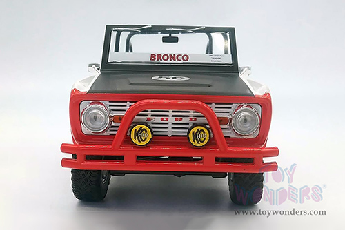 Greenlight - Artisan Ford Baja Bronco #56 Purolator Tribute Edition (1969, 1/18 scale die cast model car, Red/White/Blue) 19104