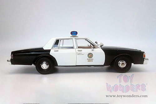 19105 Greenlight Artisan 1987 Chevrolet Caprice Metropolitan Police model diecast car