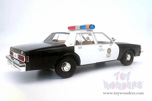 19105 Greenlight Artisan 1987 Chevrolet Caprice Metropolitan Police model diecast car