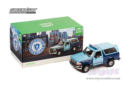 19120 Greenlight Artisan 1996 Ford Bronco XLT model diecast car