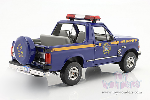  19121 Greenlight Artisan 1996 Ford Bronco XLT model diecast car